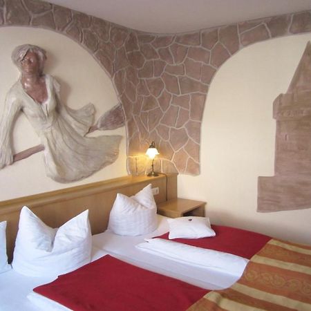 Grimmelshausen Hotel Гельнхаузен Экстерьер фото