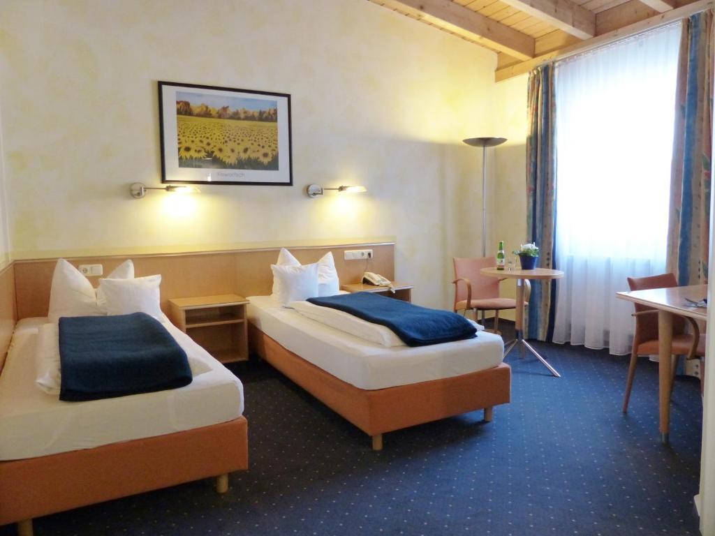 Grimmelshausen Hotel Гельнхаузен Номер фото