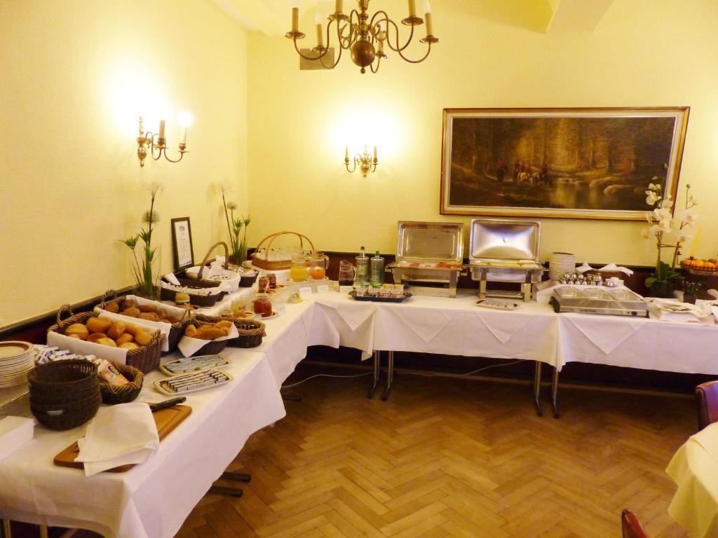 Grimmelshausen Hotel Гельнхаузен Экстерьер фото